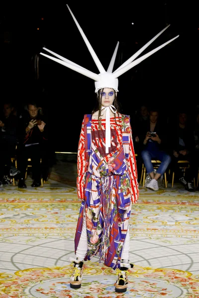 Look 5